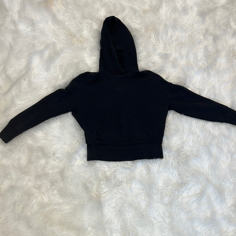 black lululemon hoody